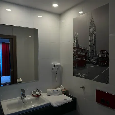 Europa Hotel 3*